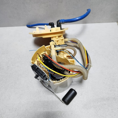 BMW Fuel Pump DIESEL 7476107 5 Series G30 6 Series G32 and 8 Series G14