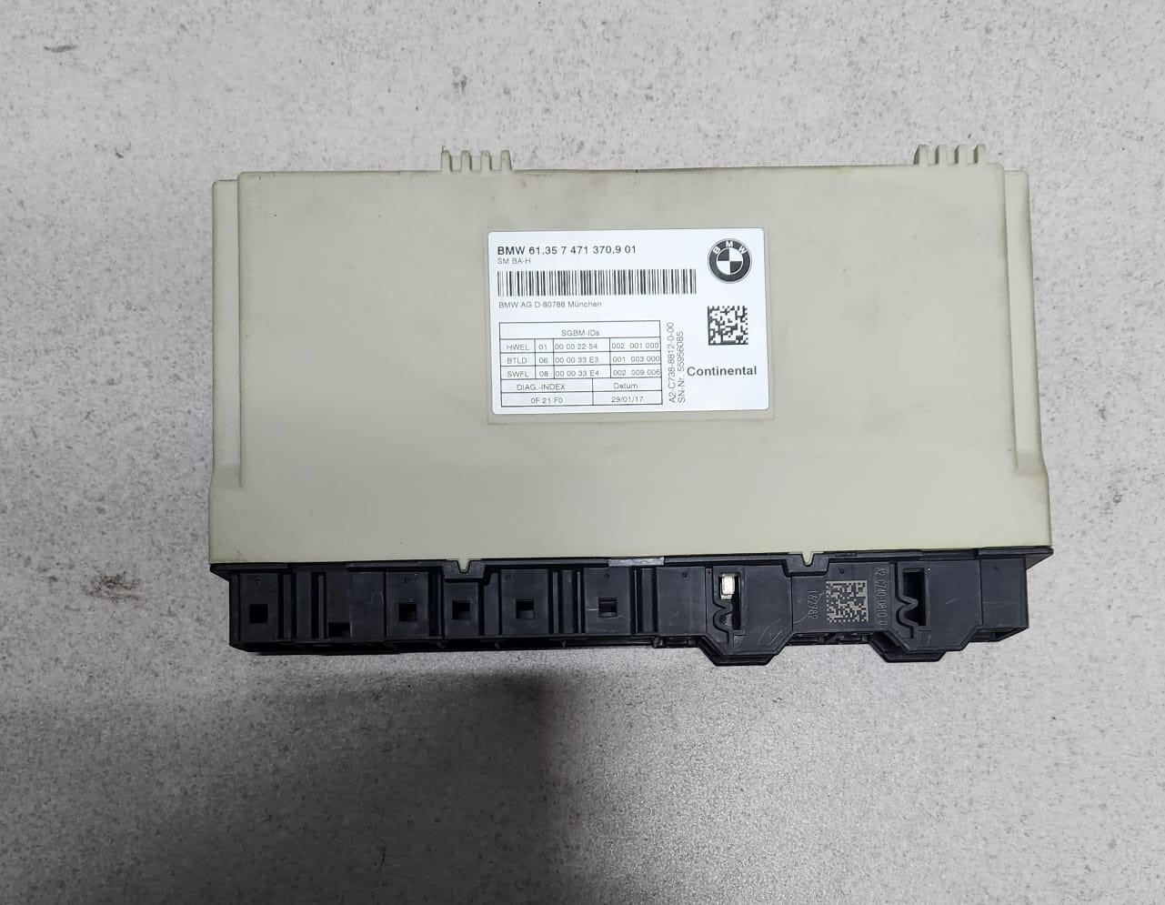 2017-2019 BMW 530i Front Memory Seat Control Module 7471370 G30 G31 G32 G11 G12