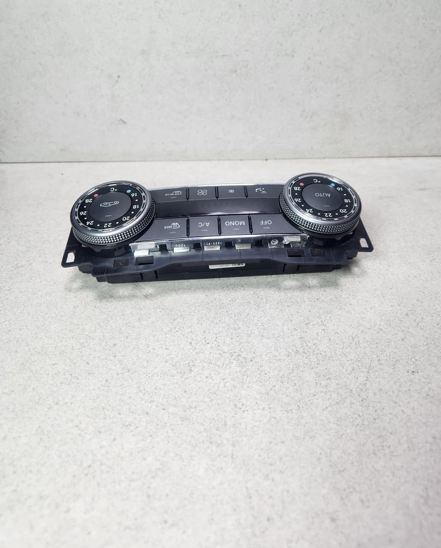 2010-2012 Mercedes-Benz C250 Climate Control Unit 2048309885 C-Class W204 
