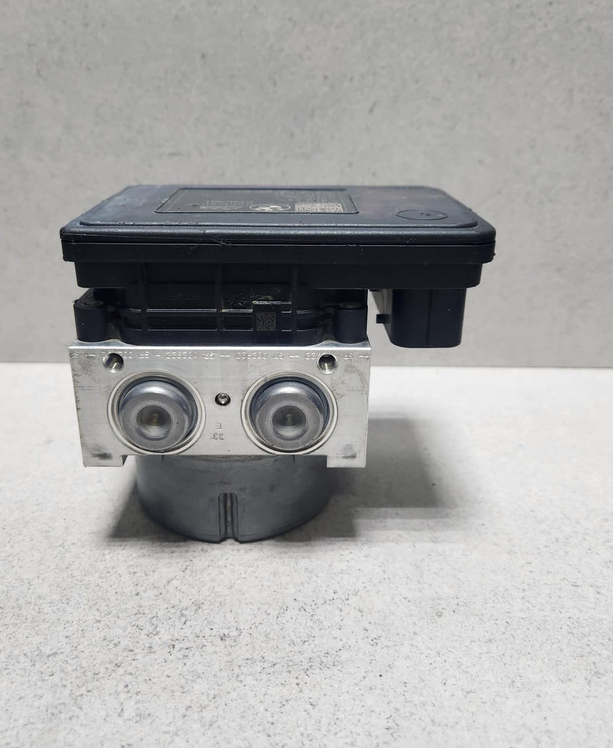 2015-2018 BMW M4 Abs Anti Lock Brake Pump Module 7852637 M3 M4 F82 OEM