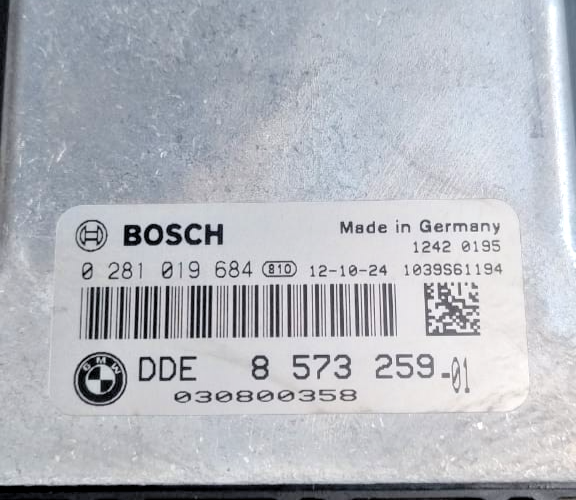OEM BMW 320d N47N F30 2012 -2017  ENGINE CONTROL UNIT DDE ECU KIT +KEY - 8573259