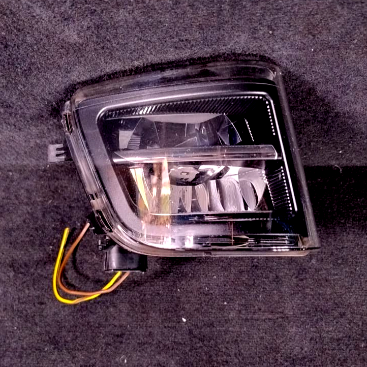 Fog lights LED bumper right for 7 Series F01 F02 F03 LCI 6317 7311288