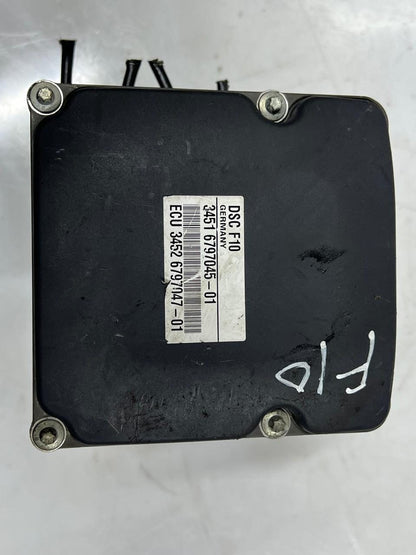 11-16 BMW F10 5' 528i, 535i 550i ABS Anti-Lock Brake Pump Control Module 6797045