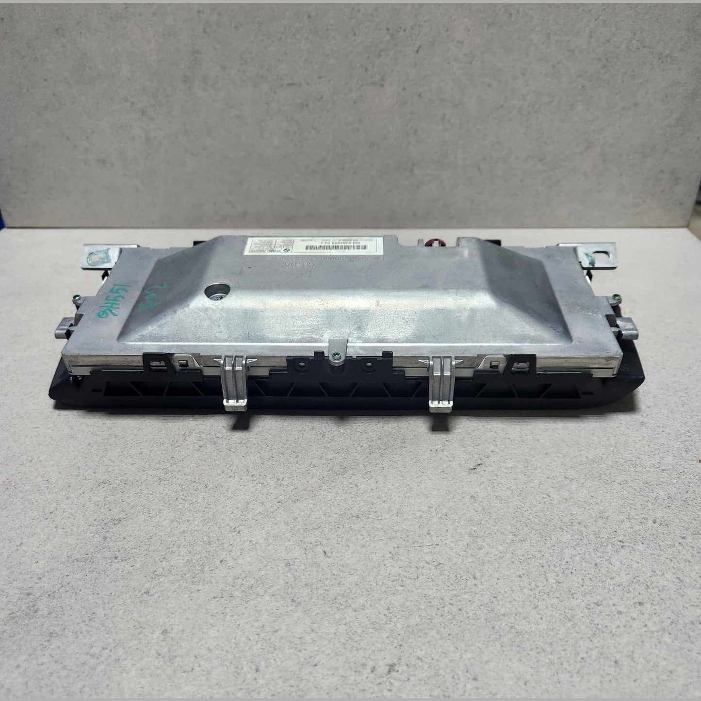 2013-2015 BMW 740i Central Information Display Screen 9284969 7 Series F01 F02