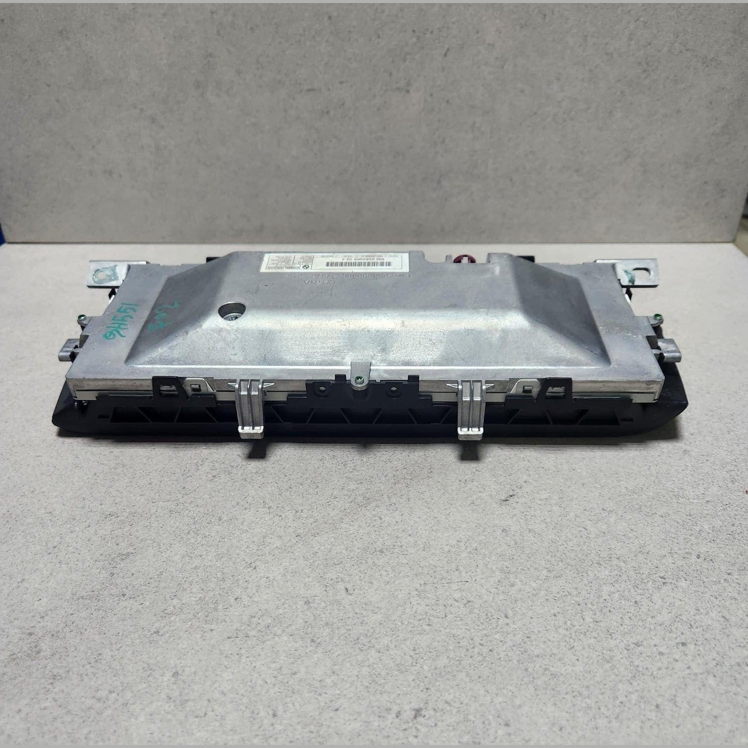 2013-2015 BMW 740i Central Information Display Screen 9284969 7 Series F01 F02