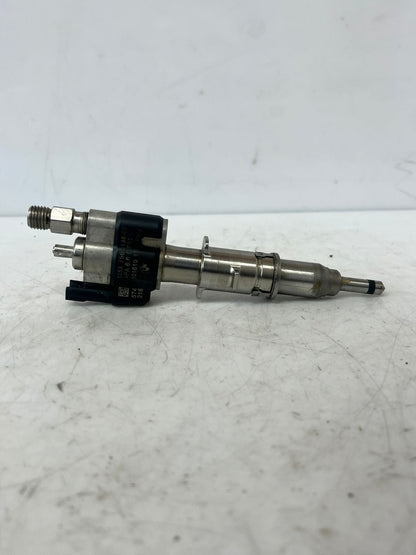 BMW 3, 5, 6, and 7-Series Direct Fuel Injector 7565138 - 02 OEM