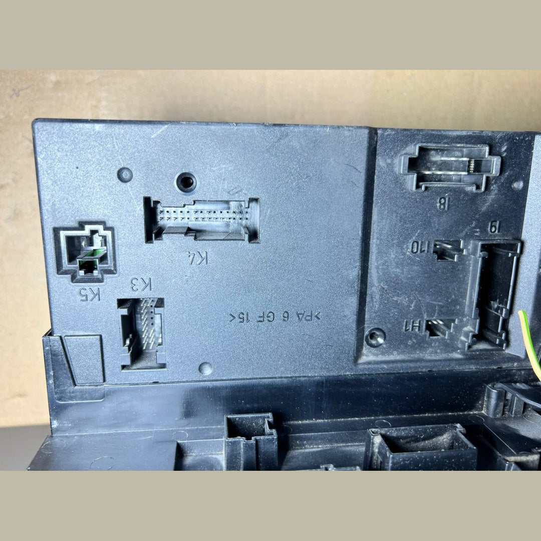 Mercedes Benz W221 Rear Sam Fuse Box Relay Control A221 9006902  A221 9003602