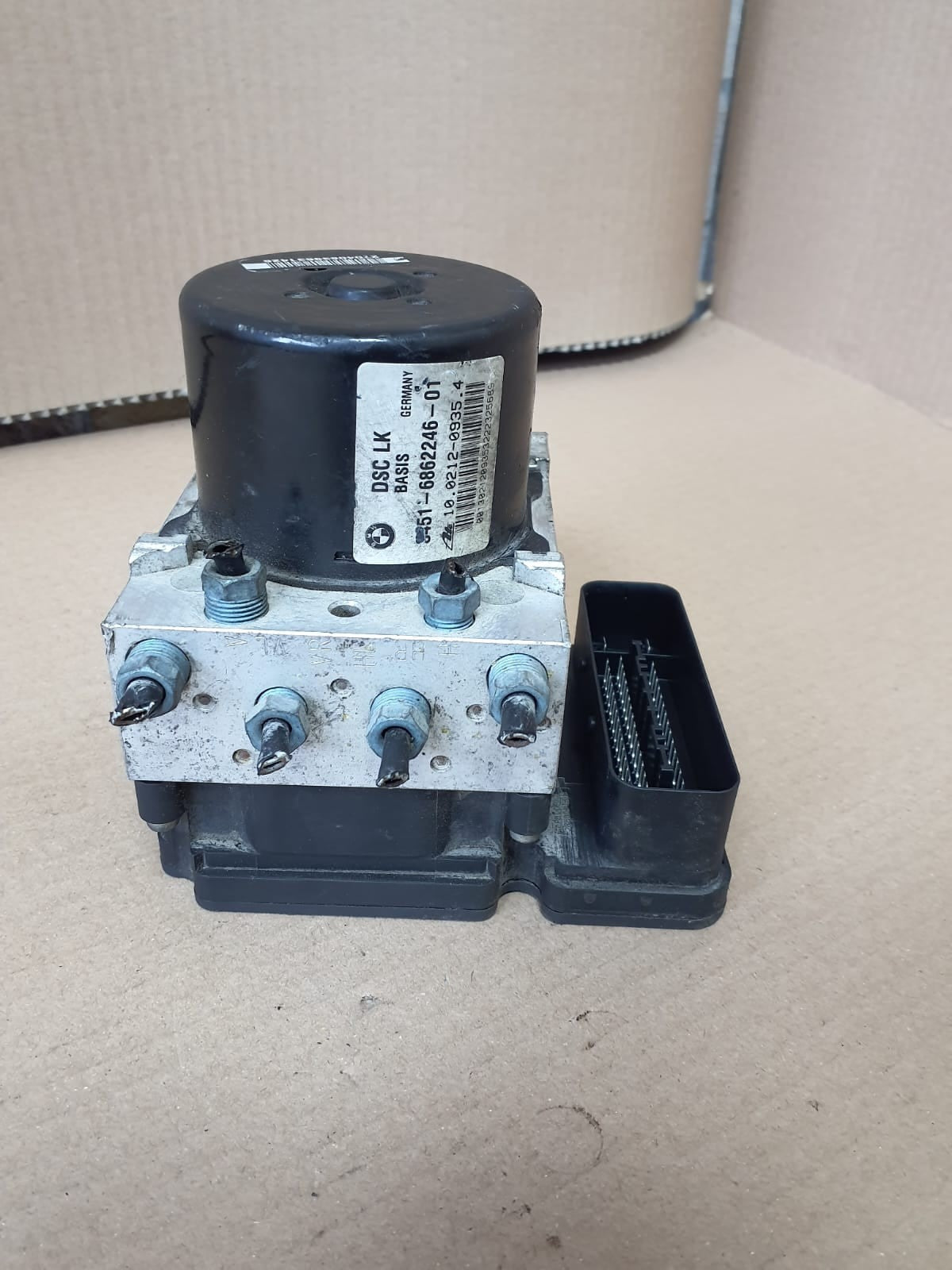 2013 BMW F30 F31 F32 F20 F21 F22 328i ABS/DSC Hydraulic Pump Module 6862247