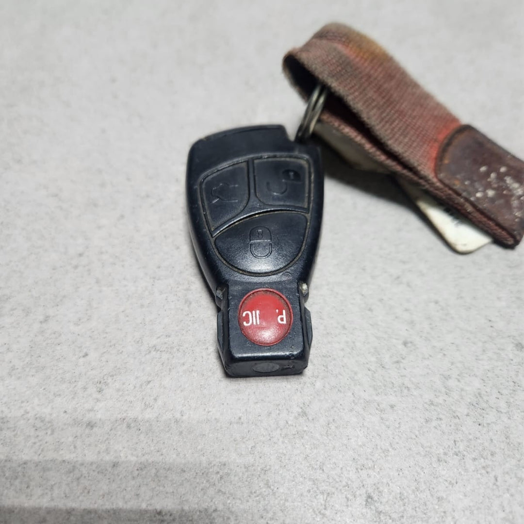 2003-2009 Mercedes-Benz C230 Ignition Switch Module 2095450908 W203 C230 and CLK
