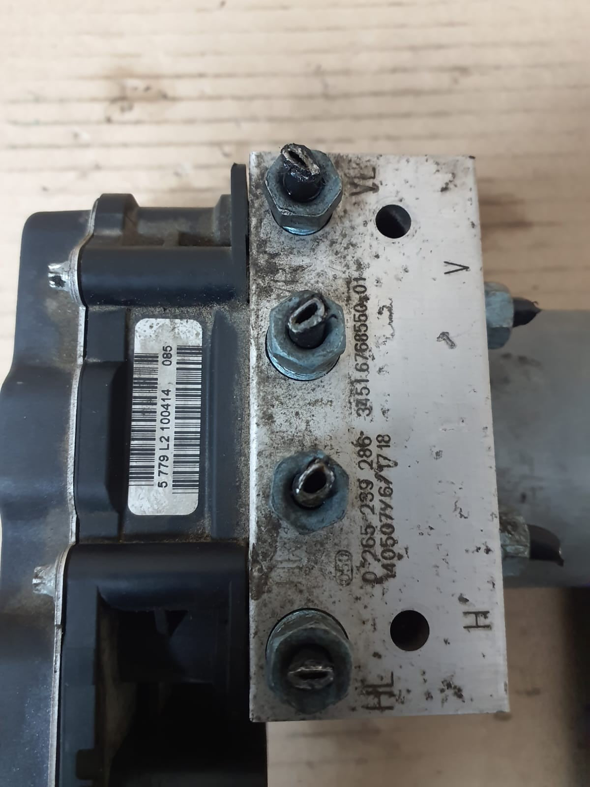 2013-2014 BMW X1 E84 E90 Hydraulic Unit ABS Pump Module 6860214 OEM