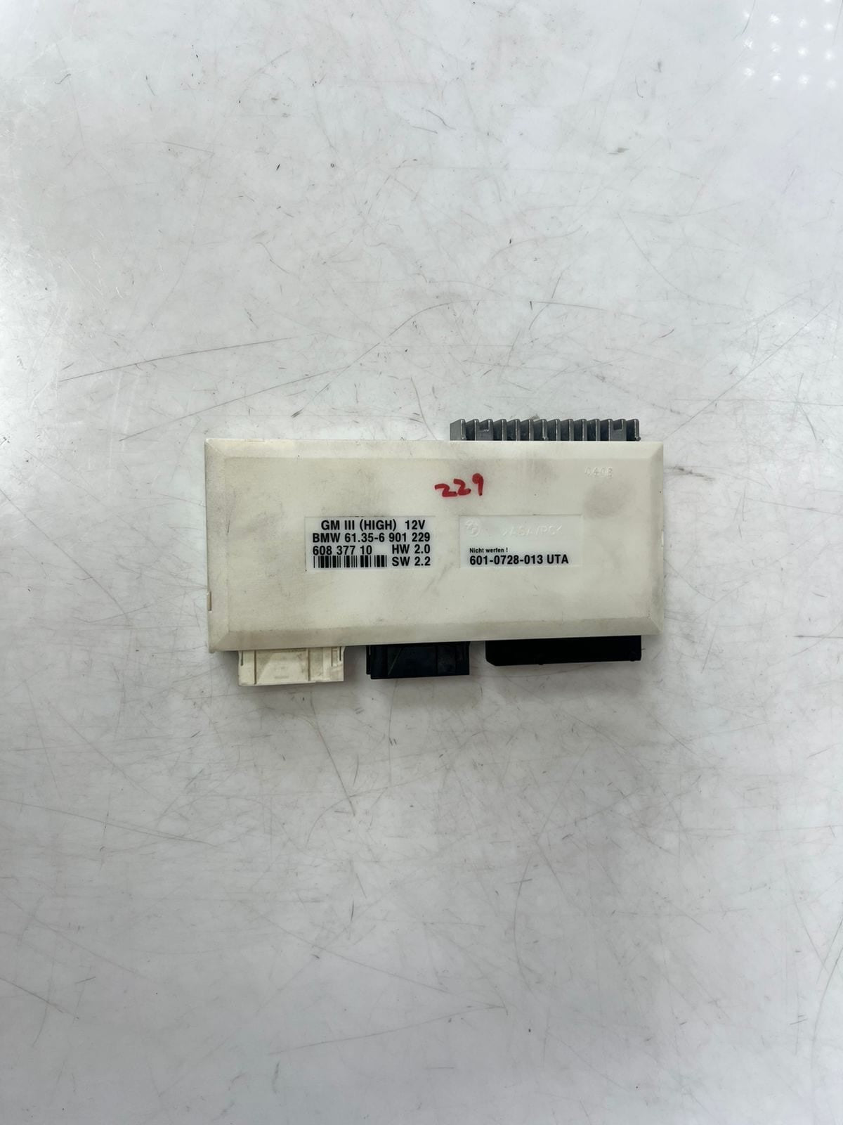 BMW E39 5 Series GM III HIGH 12V Body Control Module 6901229 OEM