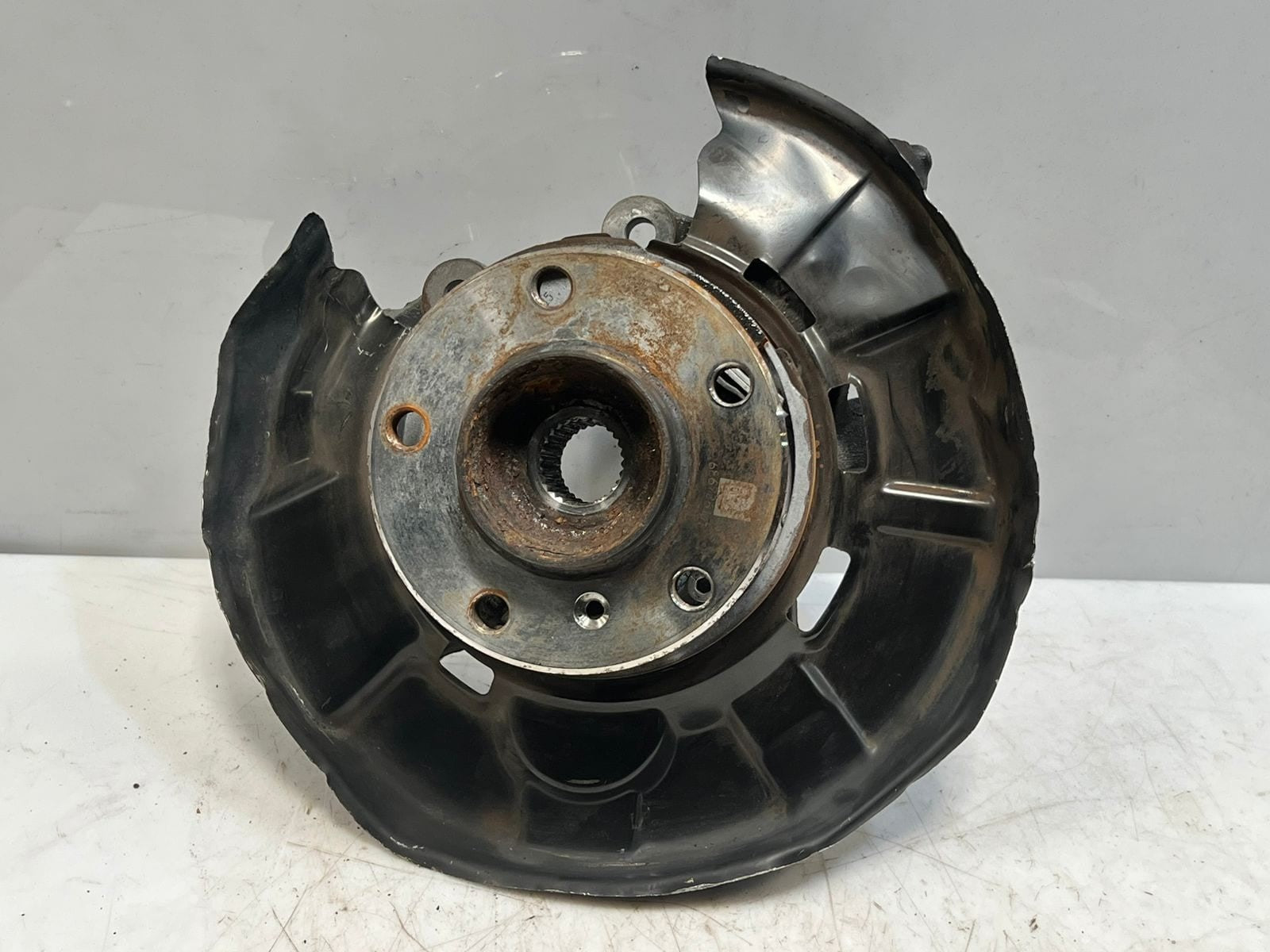 BMW 1' 2' 3' F20 F21 F22 F23 F30 F31 Rear Wheel Hub Rear 6867261 OEM