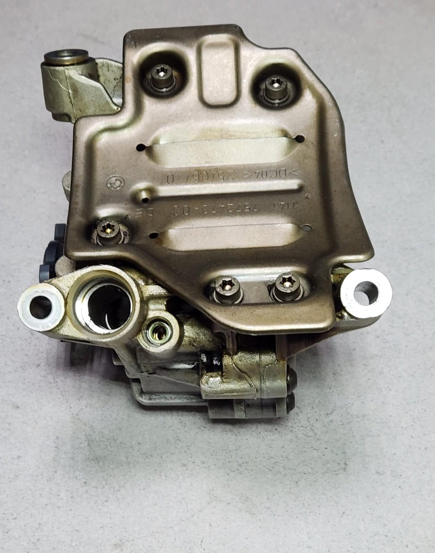 7612772  BMW 550i Engine Oil Pump 5. 6. 7. Series X5 and X6 2011-2016