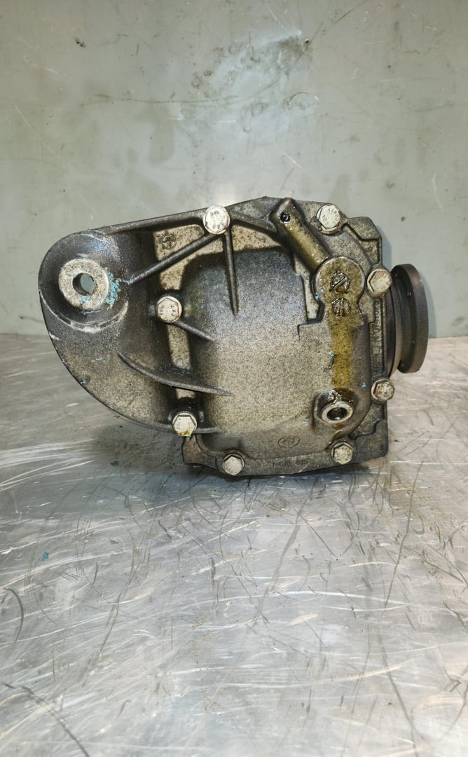 2008-2013 BMW 135i Rear Differential Carrier 7572054 135i 335i E82 I=3,46