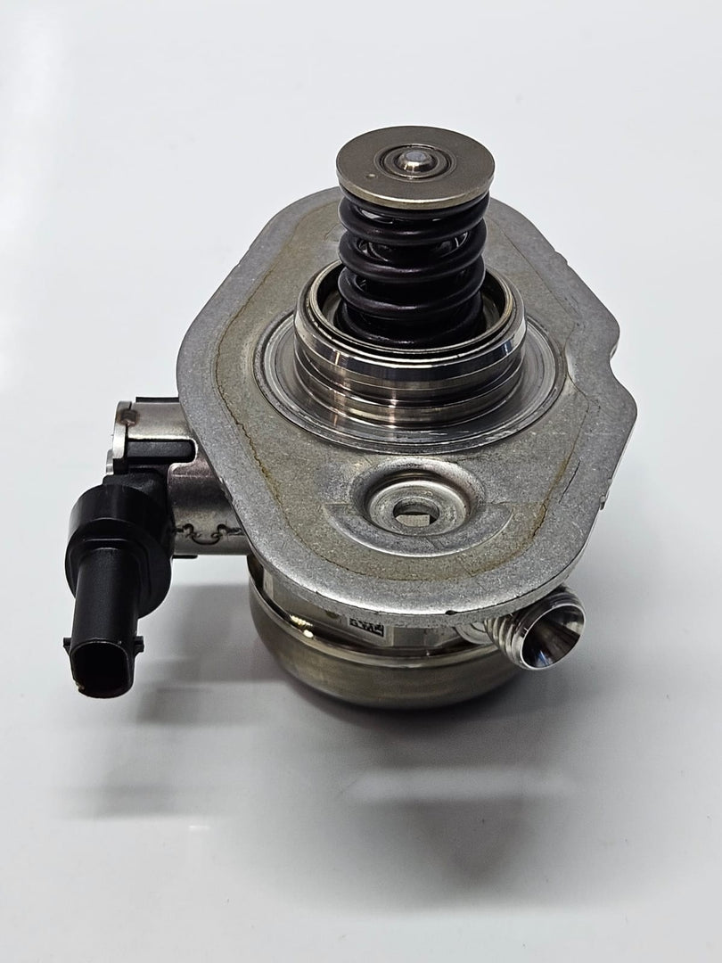  7642466-2017-2021 BMW 230i G12 G30 B48 B58 High Pressure Fuel Pump OEM