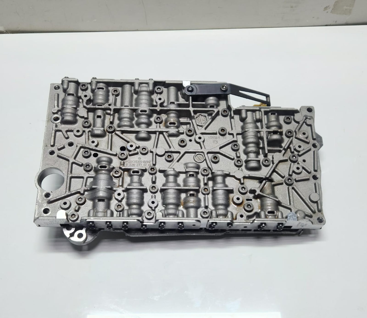 2006-2012 Mercedes-Benz Transmission Valve Body 7-SPEED  R2202771701