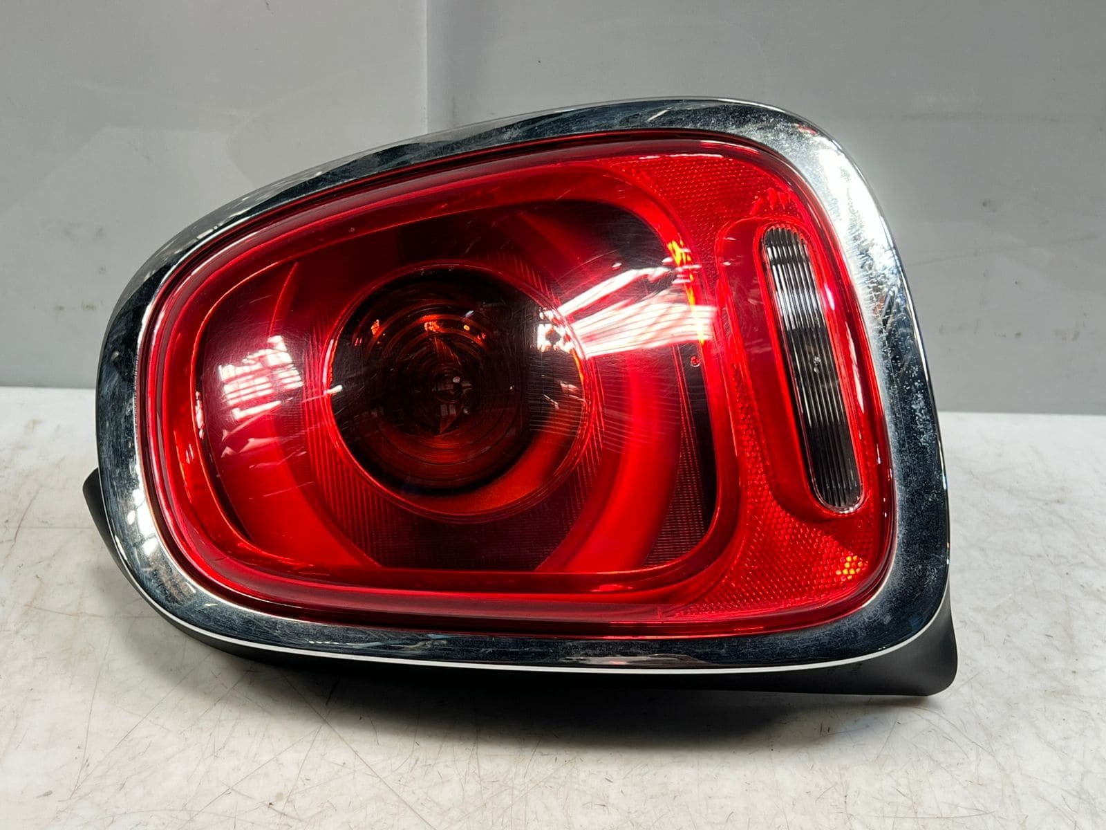 MINI COOPER F55, F56, F56 BEV, F57 LCI DRIVER SIDE Tail Light Right Led 7297414 