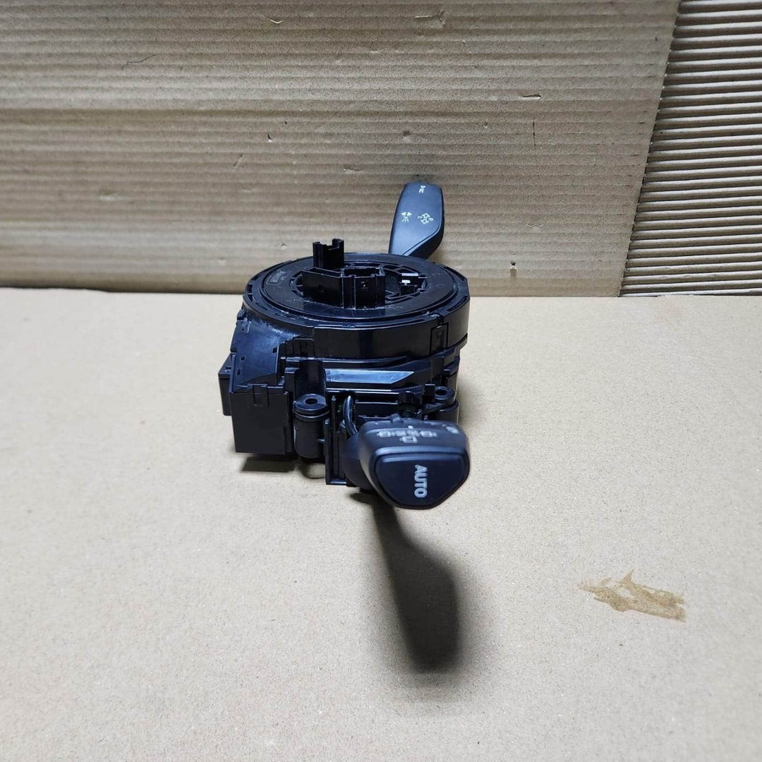 BMW Steering Column Switch Unit 9330565 F15, F85, and F25