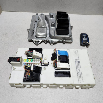 2013-2016 BMW M135i F20 F30 Engine Control Unit 8606776 F20 F30 N55 ECU SET 