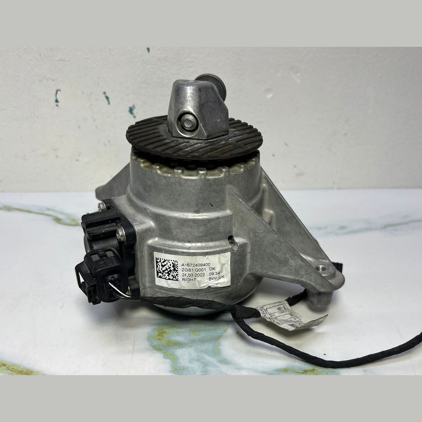 20-24 Mercedes-Benz AMG 63 W167 GLE GLS Engine Mount Right Side A167 2409400 OEM