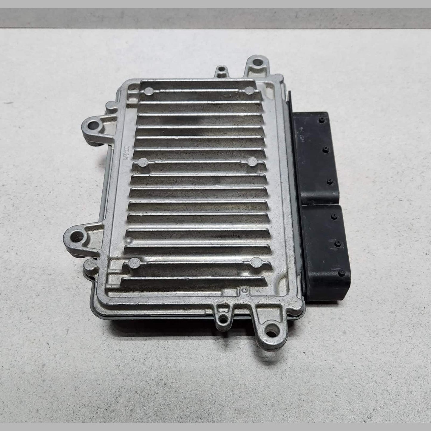 Benz Engine Control Unit A6401506734 A-Class W169 and B-Class W245