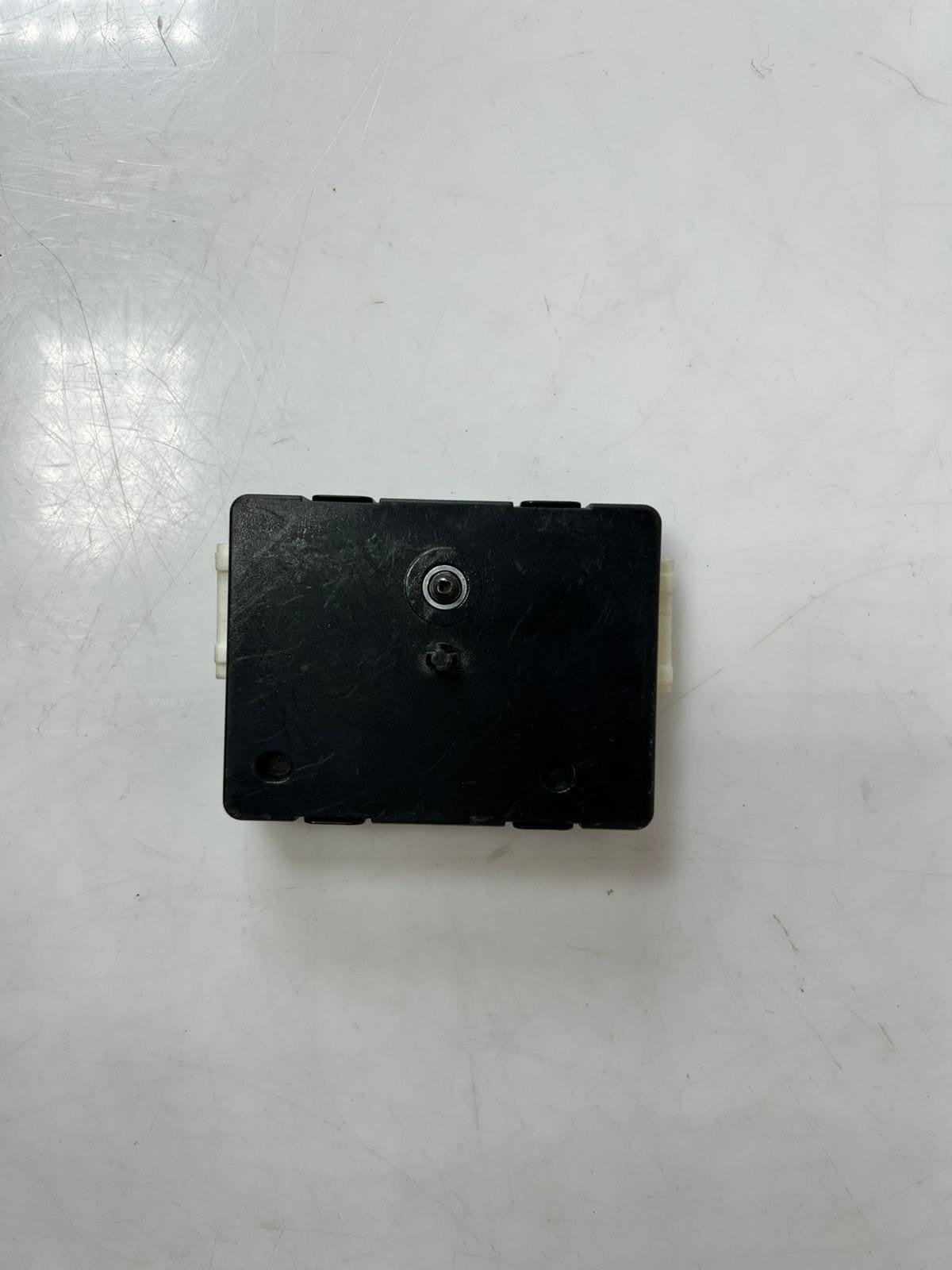 2011-2017 BMW X3 F25 and F26 Antenna Noise Filter Amplifier 9202998 OEM