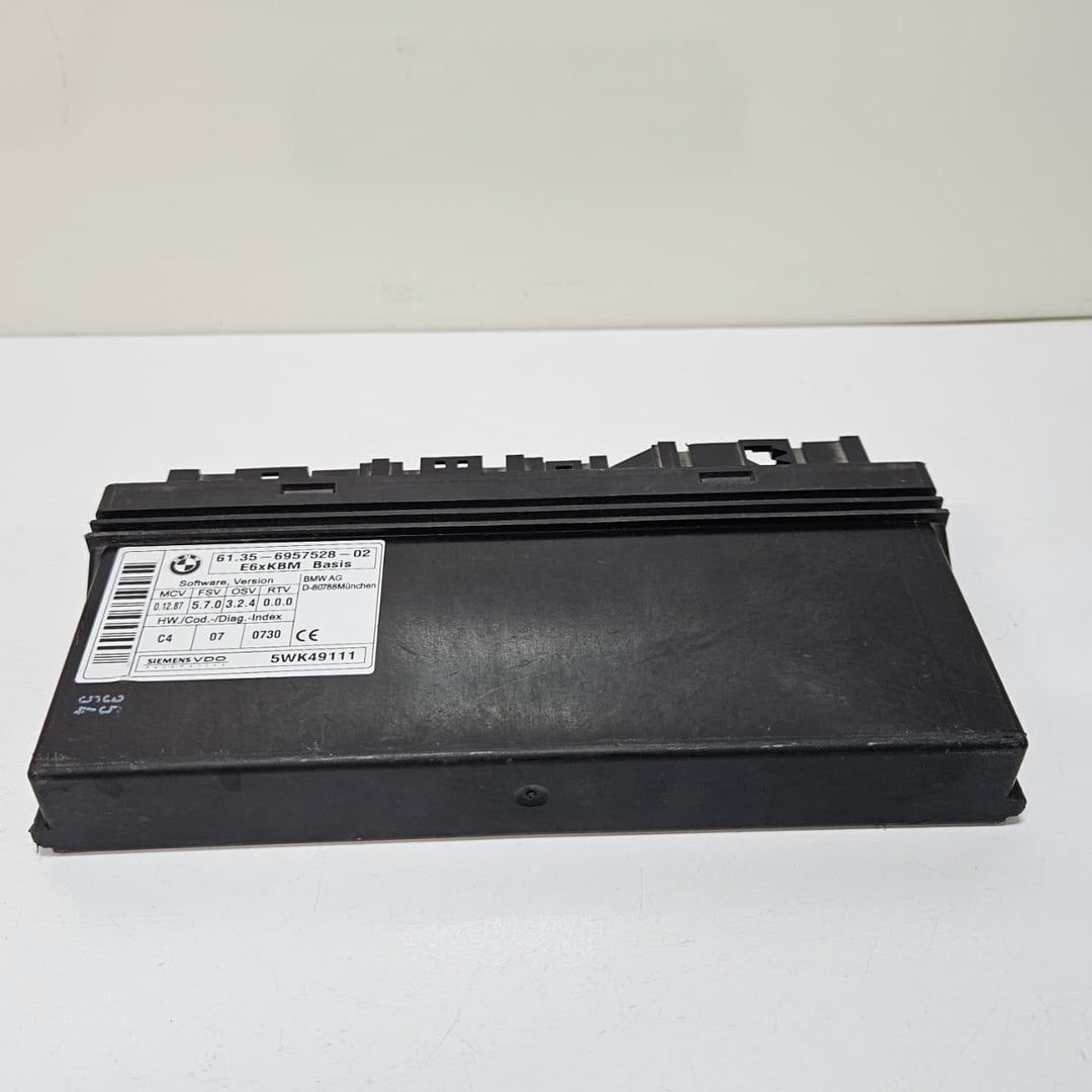 2004-2005 BMW 530i Body Control Module 6957528