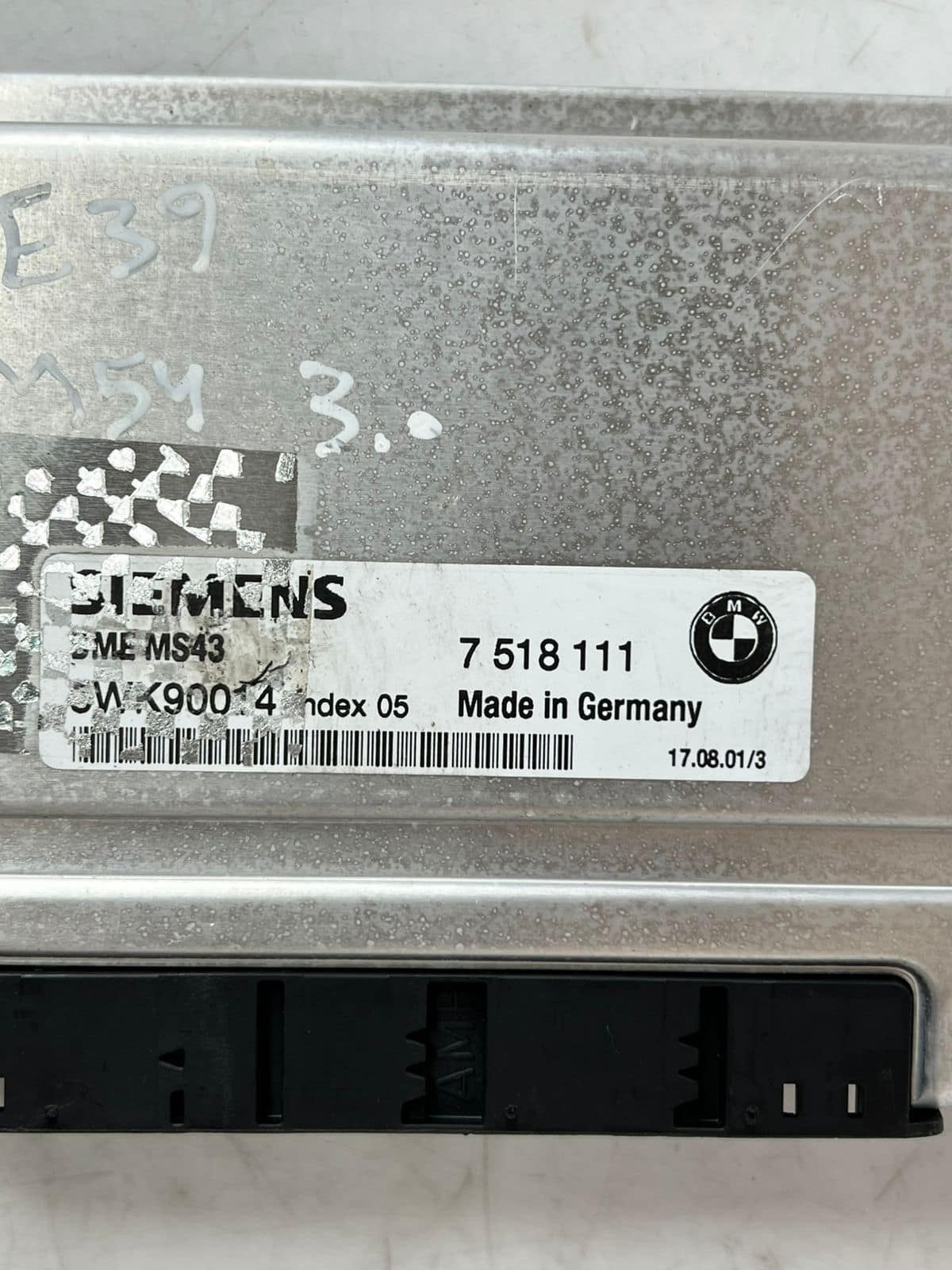 2002 BMW 5 Series E39 525i Manual complete ECU Engine Control Unit 7518111