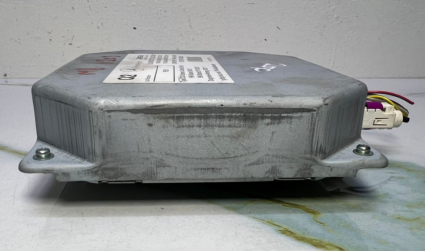 Mercedes-Benz W204 C-Class Rear-View Camera Control Module Unit A204 8207226 OEM