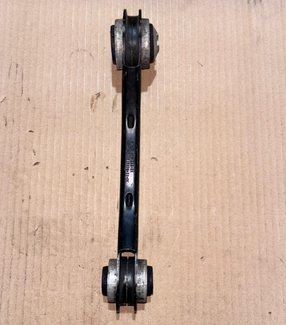 BMW G20 G21 G22 G23 Guiding suspens. link w rubber mount lft LEFT 6878631 SET