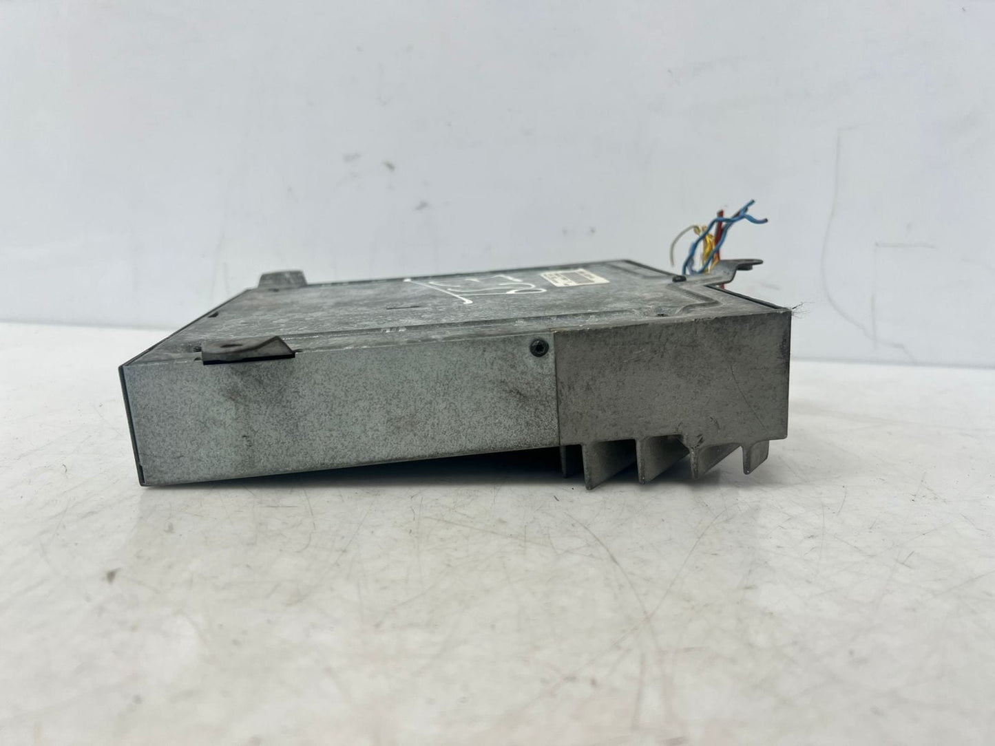 2001-2003 BMW 525i E39 5 528i 530I Series Audio Amplifier 8362444 OEM