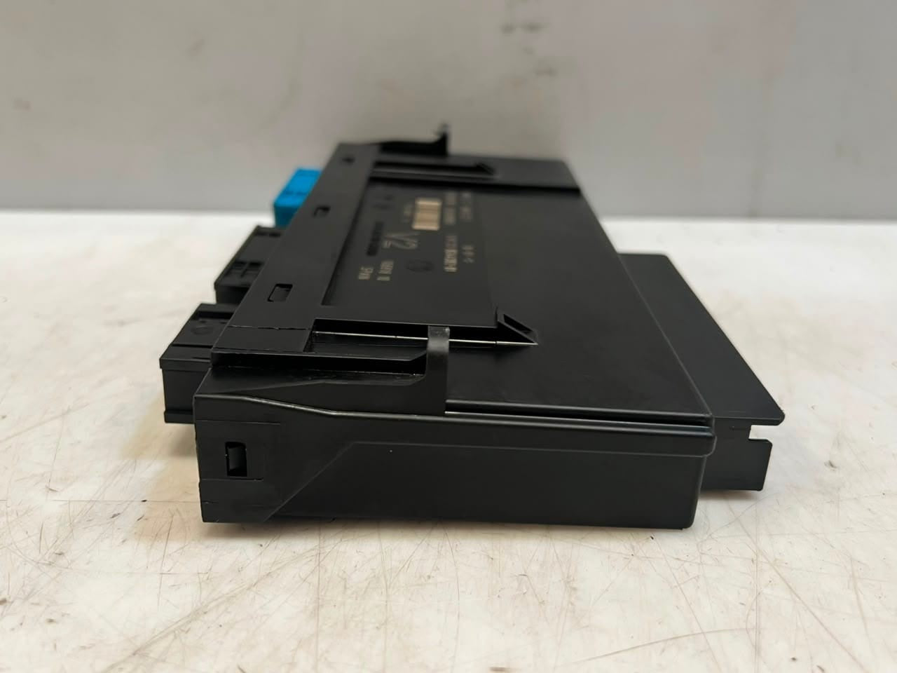 BMW 5 Series F10 F11 520d Body Control Module Junction Box 9244392 OEM