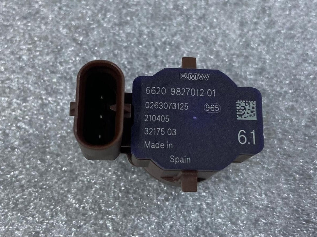 OEM BMW G20 G21 G80 G81 Parking sensor Bosch 6.1 Blue Ridge Mountain 9827012 New