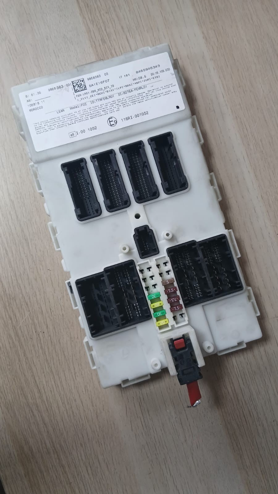 BMW F20 F21 F30 F31 F32 Body Control Comfort Module Unit FEM ECU LR01 9868383