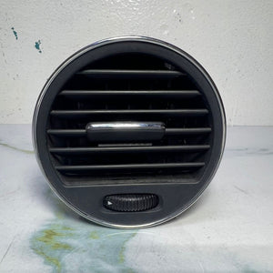 2007-2011 Mercedes-Benz CLS550 Dashboard Air Vent A2198300154 CLS-Class W219