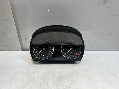 2011-2012 BMW X1 E84 Instrument Cluster SPEEDOMETER 9242340 OEM