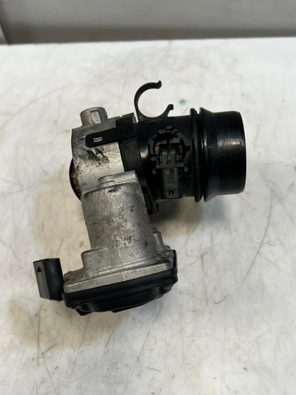 2013 BMW X3 X4 X5 X6 E84 E83 F25 F26 E70 F15 E71 F16 Throttle Body 7810752 OEM