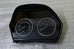 Bild in die Galerieansicht laden, OEM BMW 2 F45 2017 F48 PETROL SPEEDOMETER INSTRUMENT PANEL CLUSTER 6843089 HUD