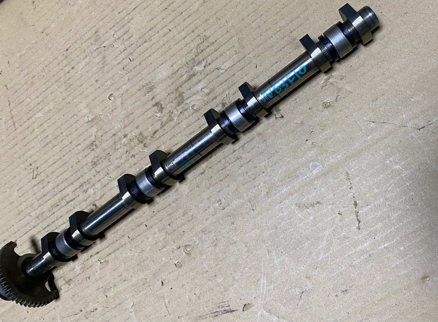 2013-2015 BMW Alpina B7 xDrive Eccentric Shaft 7604862 M5, M6, and 550i 5-8 on 4