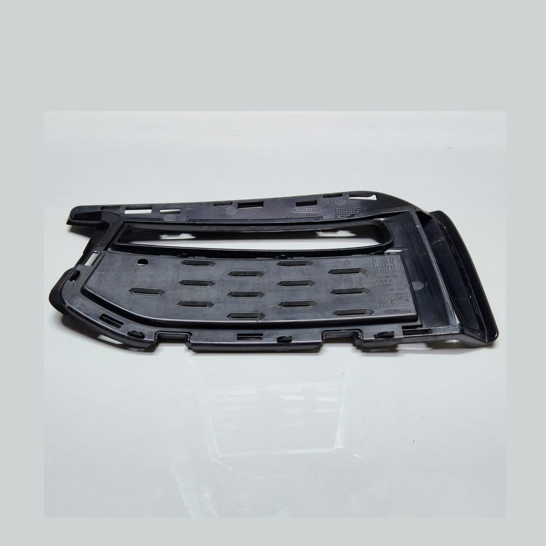 2017-2023 BMW 530i Front Bumper Lower Grill Cover  8064966 5 Series G30 G31 OEM