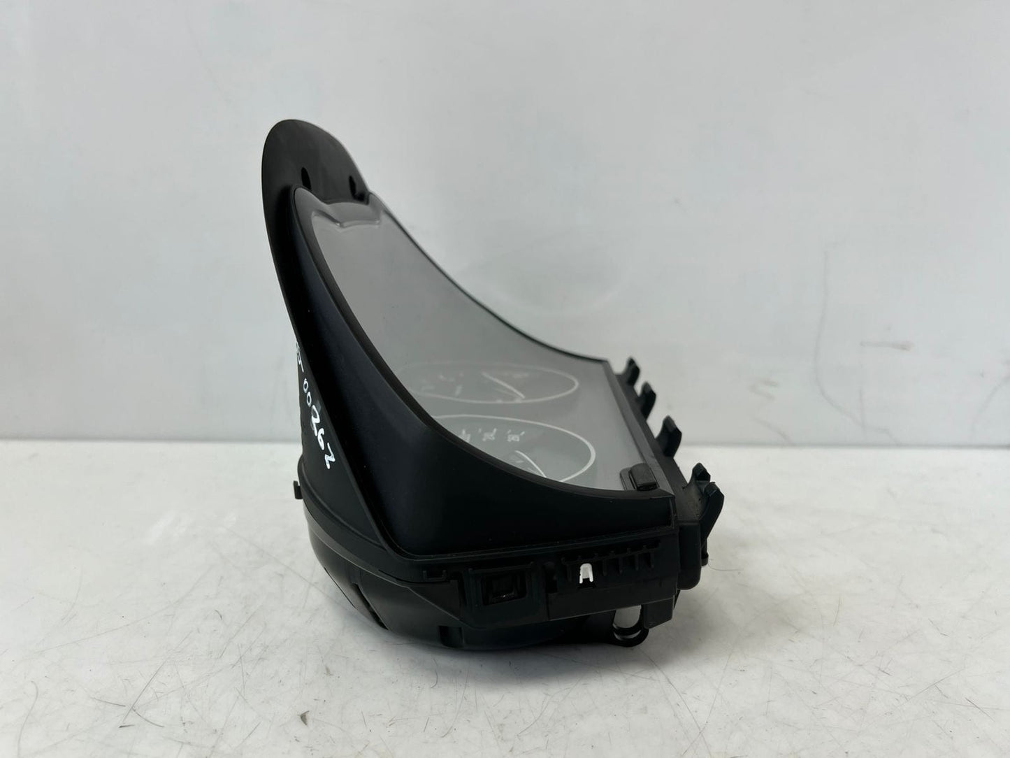 BMW 1 Series F52 sedan SPEEDOMETER Instrument Cluster 6843095 OEM