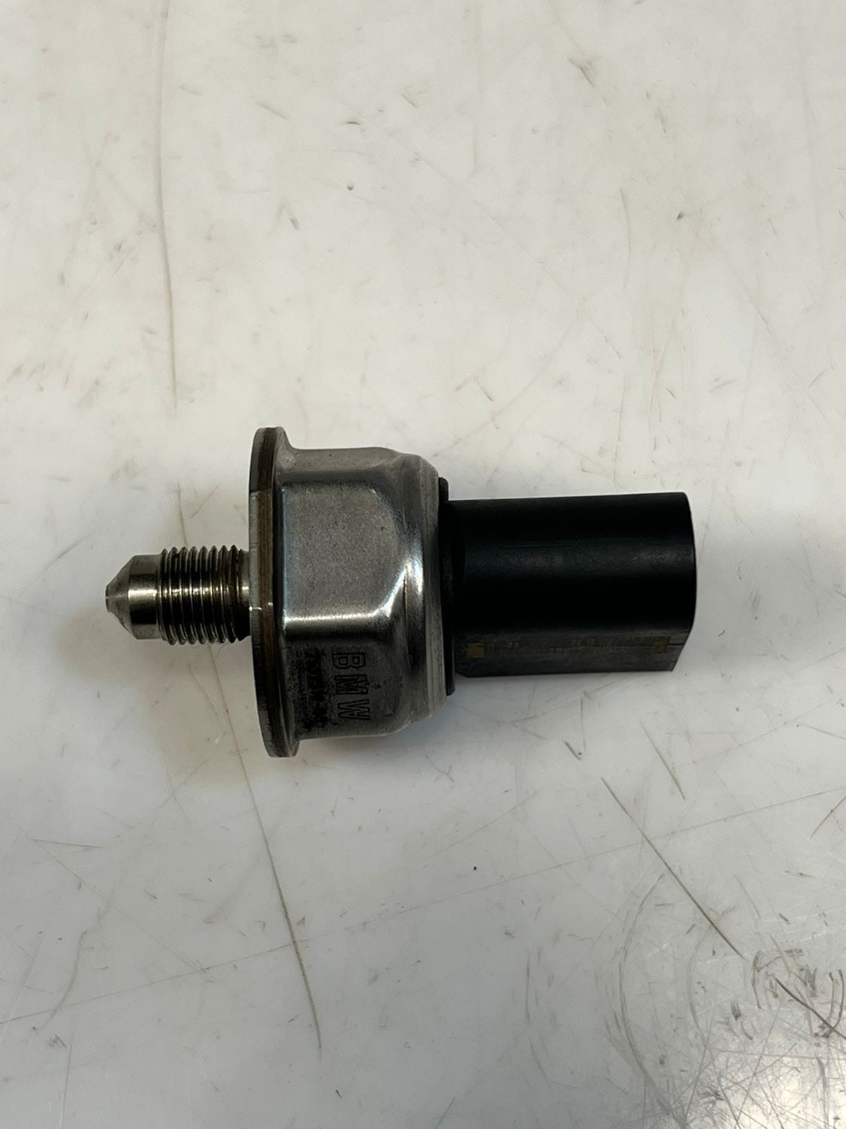 BMW 1 3 5 6 7 Series, X5, X6, Z4 Fuel Rail Pressure Sensor 7537319 OEM