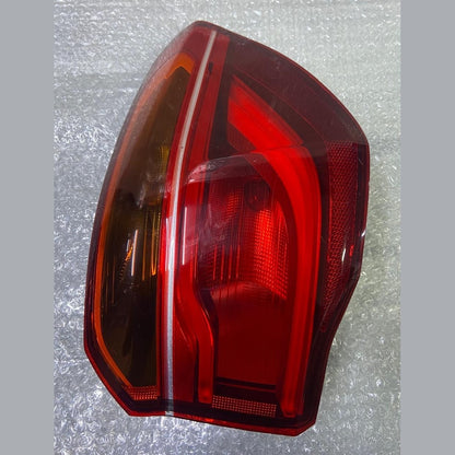 OEM BMW X1 F48 N/S RIGHT SIDE REAR TAIL LIGHT 7350716