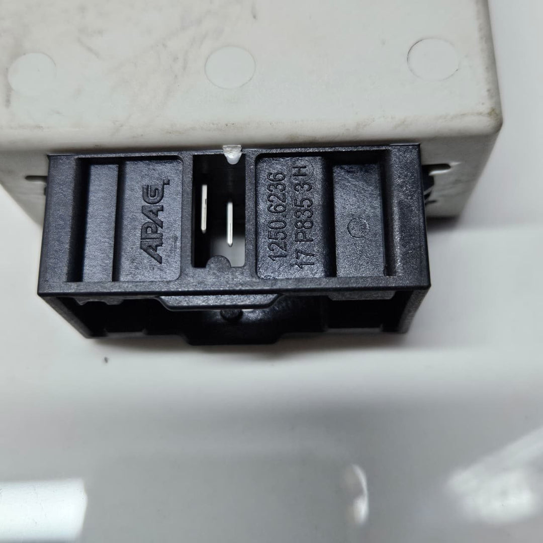 2017-2020 BMW 540i 530i Steering Column Control Module 6885215 OEM