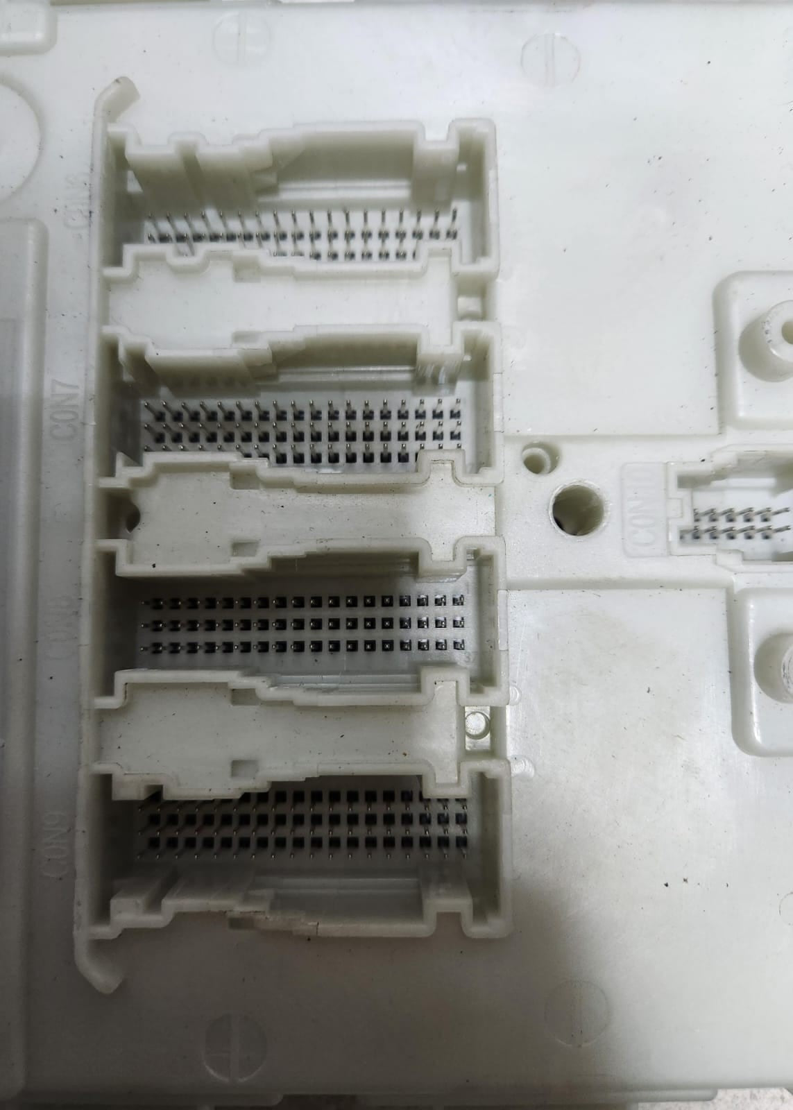 2016-2019 BMW 740i Body Domain Control Module 6820916 7 Series G11 G12