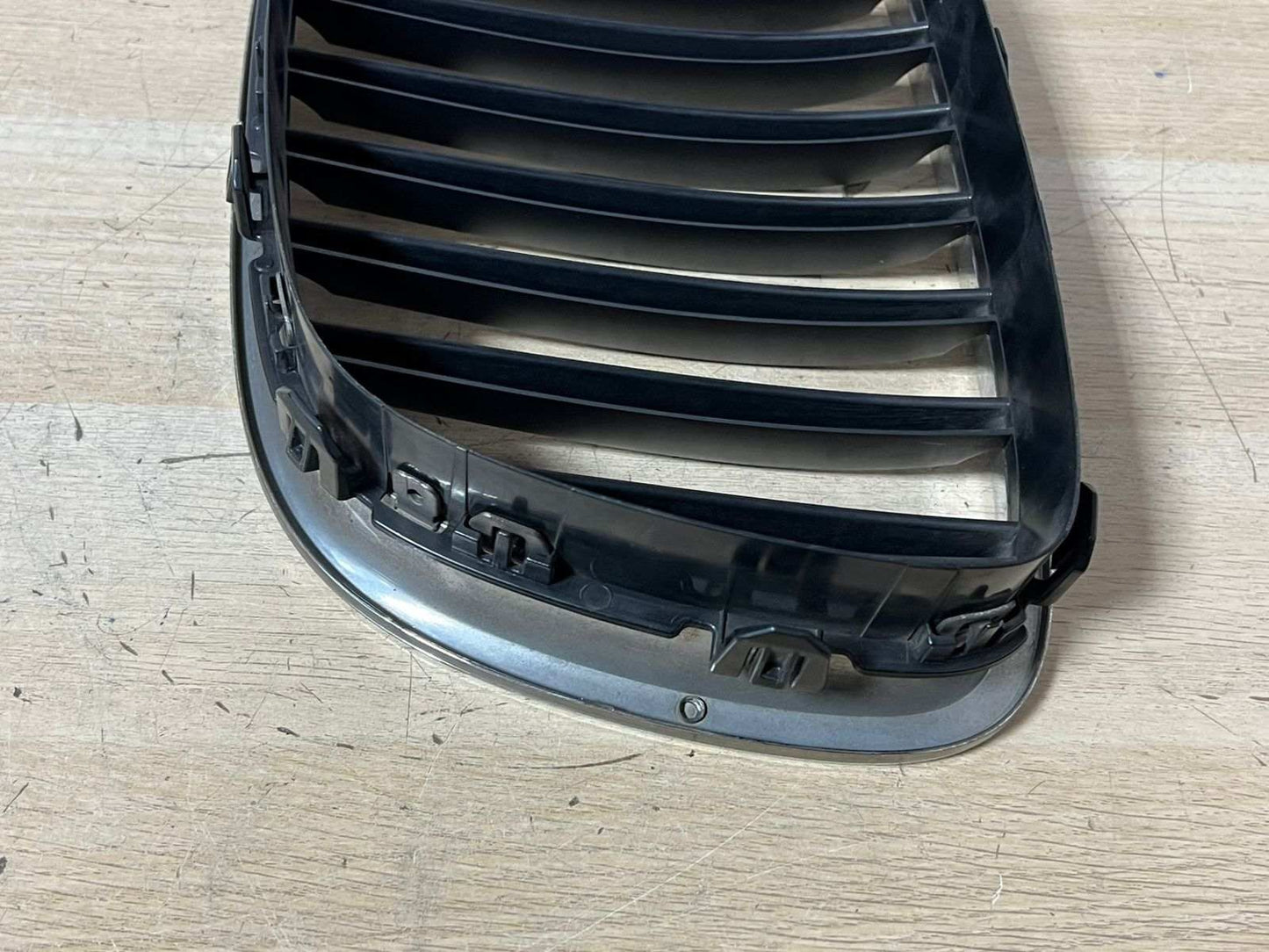 BMW 5 Series GT F07 2009 Front Right Upper Bumper Grille Trim Chrome OEM 7200170