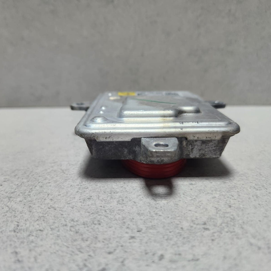 2012-2015 BMW X3 Xenon Headlight Ballast Control Unit 7356250 X5,3 Series E93 