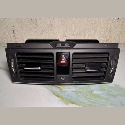 Mercedes-Benz W204 C-Class Air Vent A 204 830 41 54