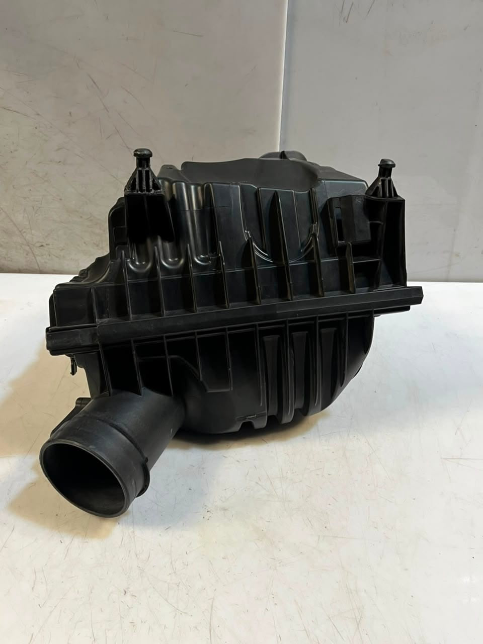 2015-2021 BMW X1 2' F45, F46, F48, F49, F55 Air Filter Box 7609482 OEM
