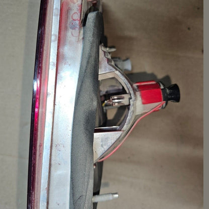 OEM BMW 7 SERIES F02 REAR TAIL LIGHT INNER RIGHT DRIVERS SIDE OFFSIDE 7182206